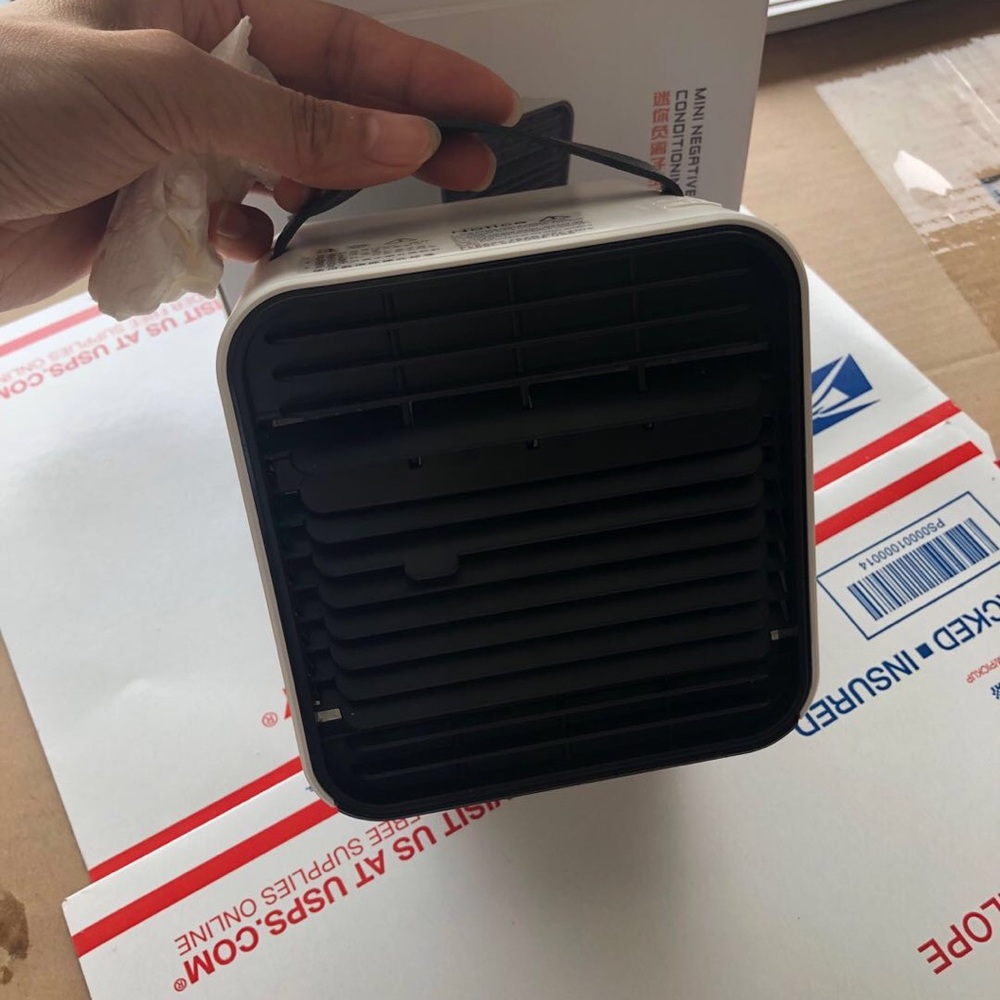 Portable Mini AC Fan - Picture 2 of 3